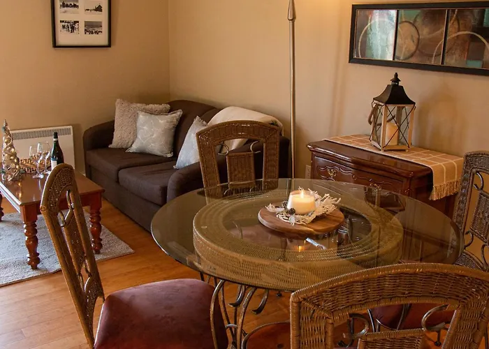 Charming Studio With Kitchen St-Sauveur